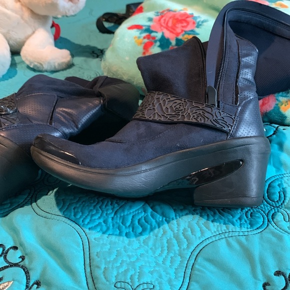 Blue navy suede boots - Picture 11 of 12